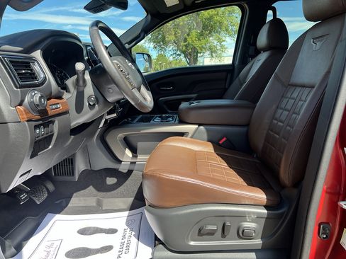 Used 2024 Nissan Titan Platinum Reserve w/ Moonroof Package AWD/4WD image 33