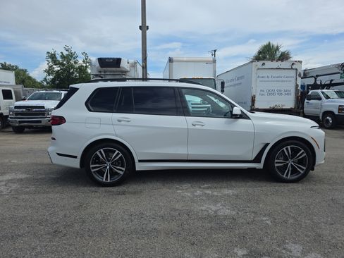 Used 2023 BMW X7 xDrive40i w/ M Sport Package AWD/4WD image 8