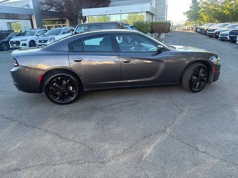 Used 2022 Dodge Charger SXT AWD/4WD image 9