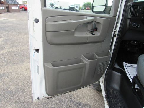 Used 2014 Chevrolet Express 1500 RWD image 27
