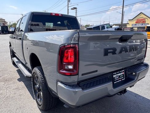 New 2026 RAM 2500 Big Horn AWD/4WD image 5
