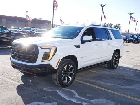 Certified 2025 GMC Yukon XL AT4 w/ AT4 Premium Package AWD/4WD image 4