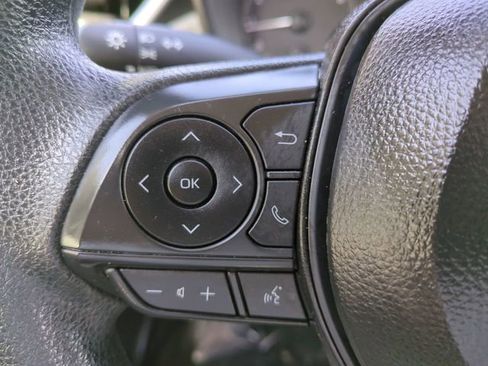 Used 2025 Toyota Corolla LE image 21