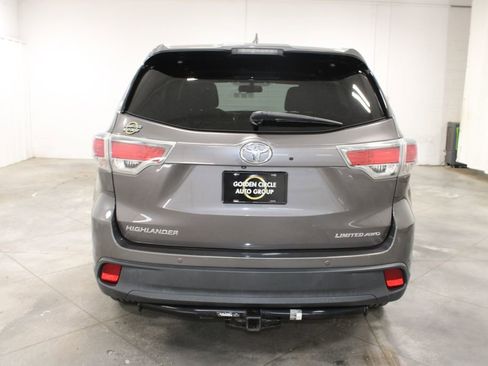 Used 2015 Toyota Highlander Limited AWD/4WD image 8
