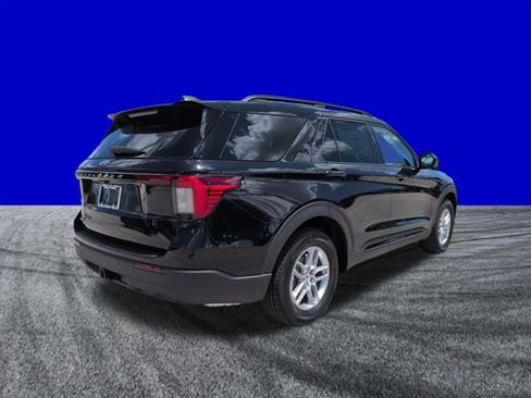 New 2026 Ford Explorer Active RWD image 4