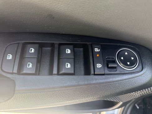 Used 2024 Kia Seltos EX AWD/4WD image 15