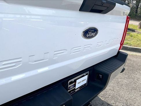Used 2025 Ford F250 XLT image 30