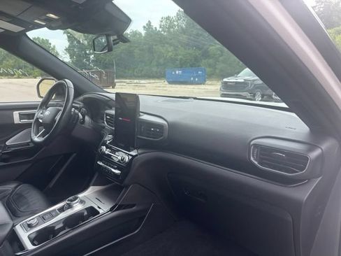 Used 2023 Ford Explorer ST w/ Technology Package AWD/4WD image 9