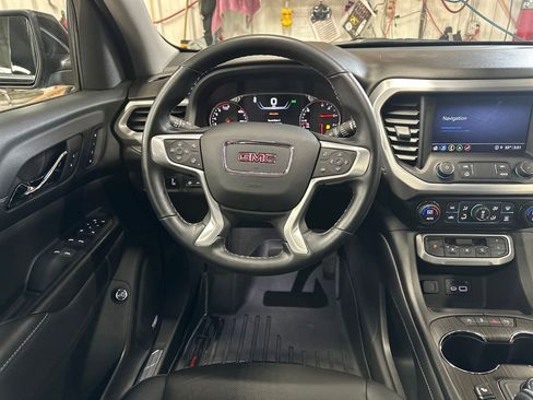 Certified 2023 GMC Acadia SLT w/ Technology Package image 16