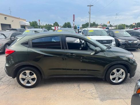 Used 2016 Honda HR-V LX image 5