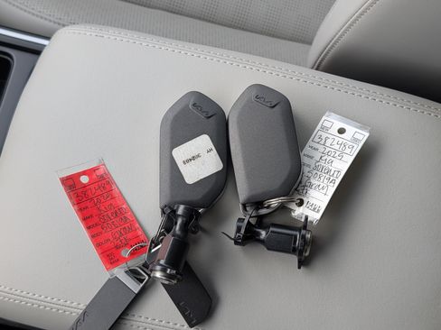 Used 2025 Kia Sorento S w/ Panoramic Sunroof Package FWD image 41