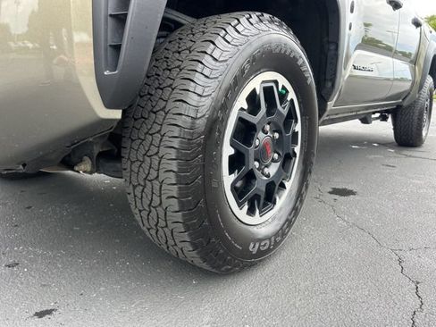 Used 2025 Toyota Tacoma TRD Off-Road AWD/4WD image 14