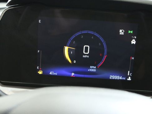 Used 2024 Chevrolet Trax ACTIV w/ Sunroof Package FWD image 17
