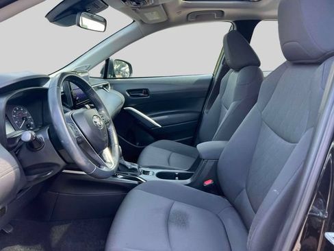 Certified 2023 Toyota Corolla Cross LE w/ Moonroof Package AWD/4WD image 18
