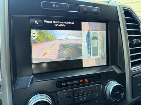 Used 2015 Ford F150 Lariat w/ Equipment Group 502A Luxury image 12