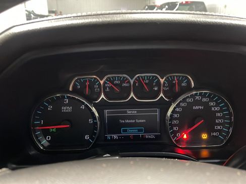 Used 2017 GMC Sierra 1500 SLE w/ SLE Value Package AWD/4WD image 5