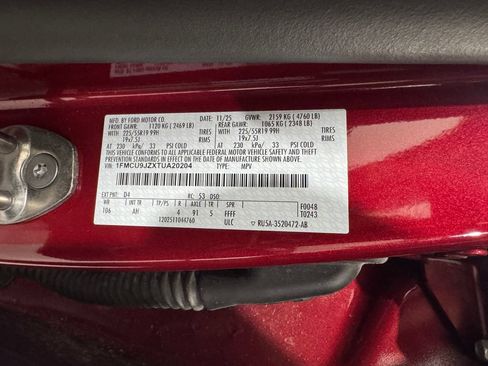 Used 2026 Ford Escape Platinum w/ Premium Technology Package AWD/4WD image 40