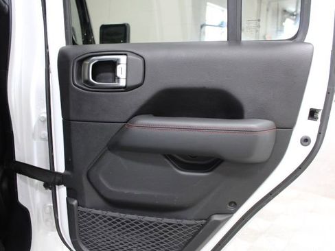 Used 2020 Jeep Gladiator Rubicon AWD/4WD image 24