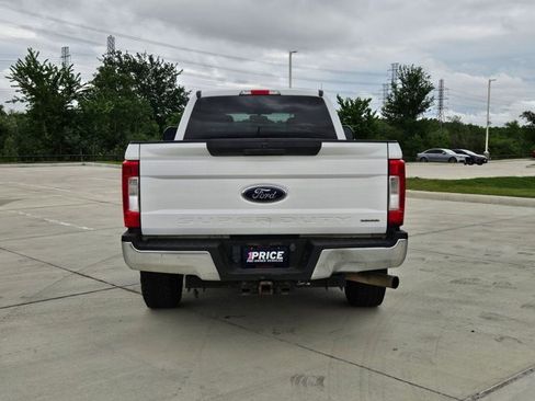 Used 2019 Ford F250 XL w/ Power Equipment Group RWD image 6