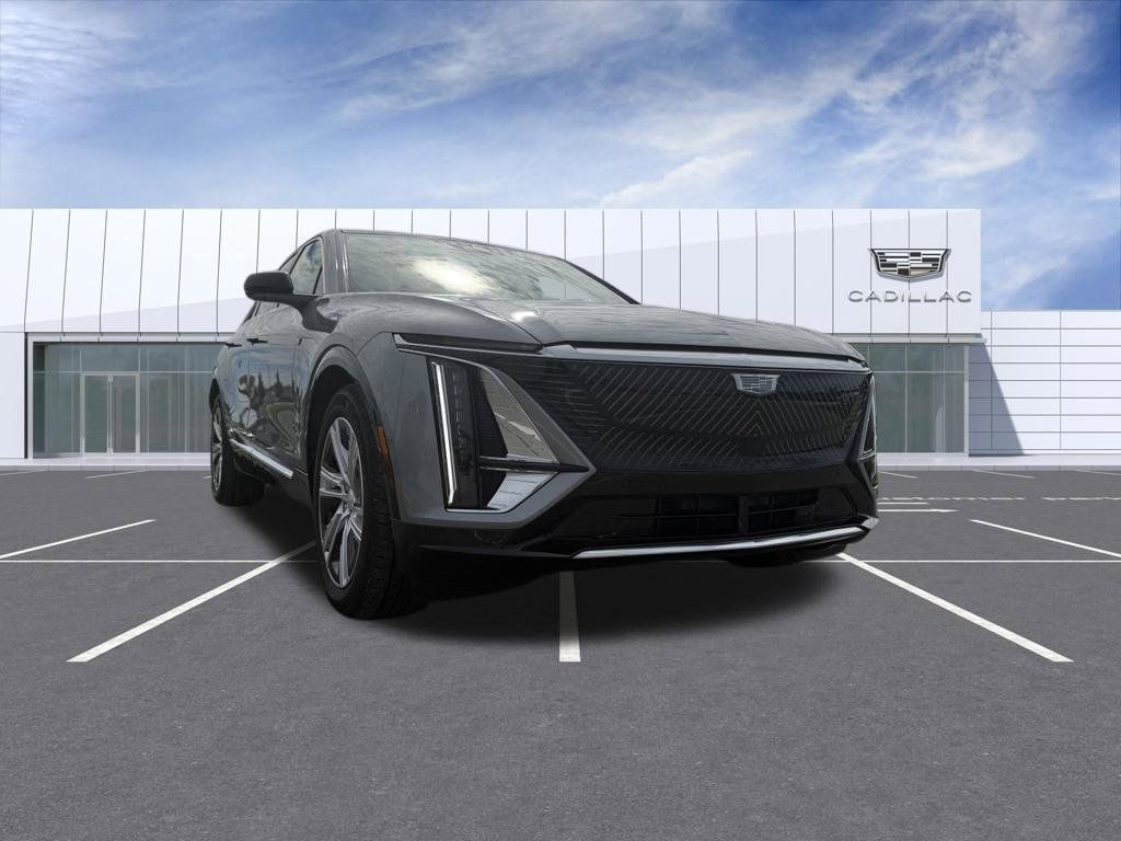 Certified 2024 Cadillac Lyriq Tech w/ LPO, Floor Liner Package AWD/4WD image 8