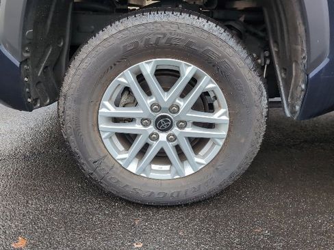 Used 2022 Toyota Tundra SR5 image 9