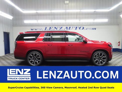 Used 2025 Chevrolet Suburban RST w/ Advanced Technology Package image 1