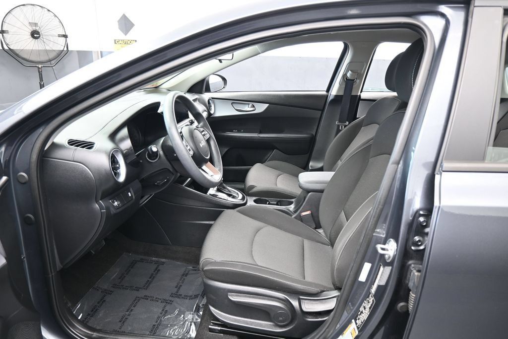 Used 2024 Kia Forte LXS FWD image 10