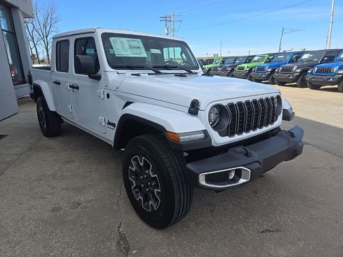 New 2026 Jeep Gladiator Sport AWD/4WD image 15