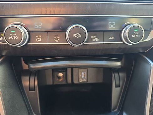 Used 2020 Honda Accord EX image 28