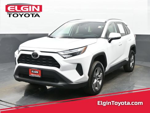 Used 2025 Toyota RAV4 XLE image 1