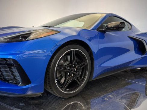 Used 2024 Chevrolet Corvette Stingray Premium Cpe w/ Z51 Performance Package image 22