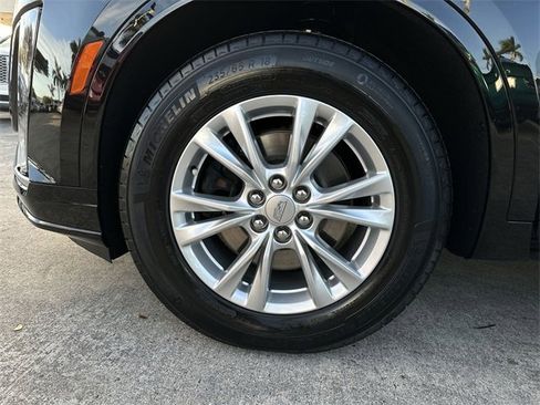 Certified 2023 Cadillac XT6 Luxury image 18