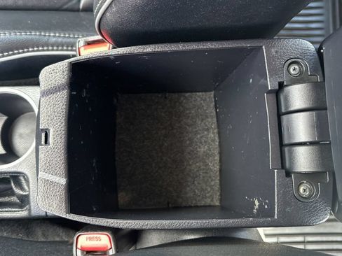 Used 2015 Toyota Corolla S Premium FWD image 9