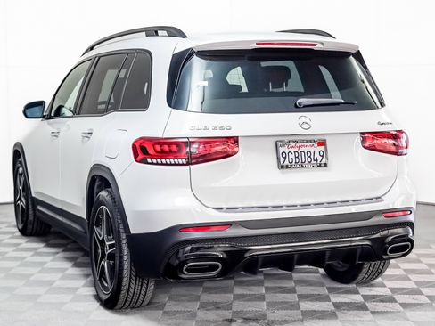 Certified 2023 Mercedes-Benz GLB 250 4MATIC image 2