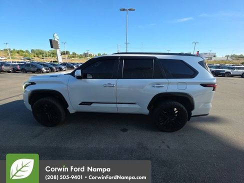 Used 2024 Toyota Sequoia Platinum AWD/4WD image 16