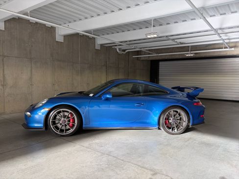Used 2015 Porsche 911 GT3 RWD image 2
