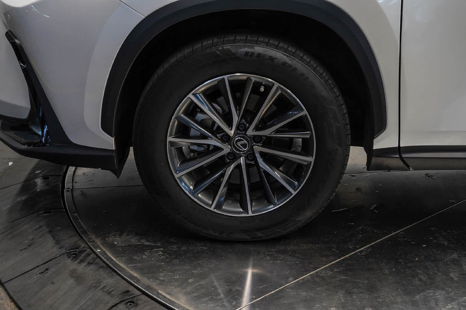 Used 2024 Lexus NX 350h AWD image 9