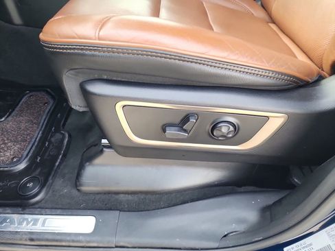 Used 2021 RAM 1500 Limited w/ Off Road Group image 14