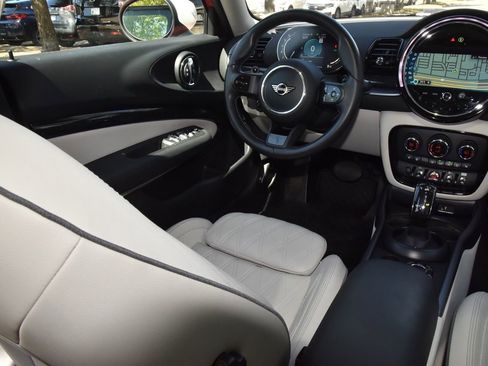 Used 2024 MINI Cooper Clubman S w/ Signature Upholstery Package image 15