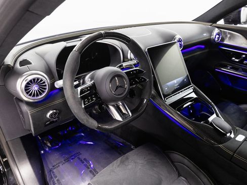 Used 2025 Mercedes-Benz AMG GT 63 image 9