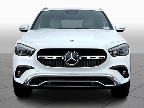 Used 2025 Mercedes-Benz GLA 250 4MATIC image 3