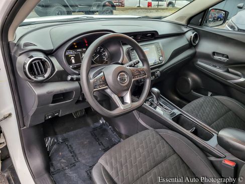 Used 2021 Nissan Kicks SV image 11