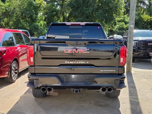 Used 2022 GMC Sierra 1500 Denali w/ Denali Premium Package RWD image 3
