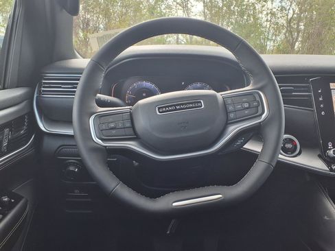 New 2026 Jeep Grand Wagoneer L Limited AWD/4WD image 10