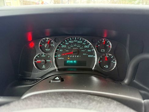 Used 2023 GMC Savana 2500 w/ Driver Convenience Package image 36