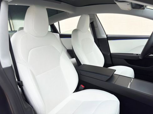 Used 2024 Tesla Model 3 RWD image 40