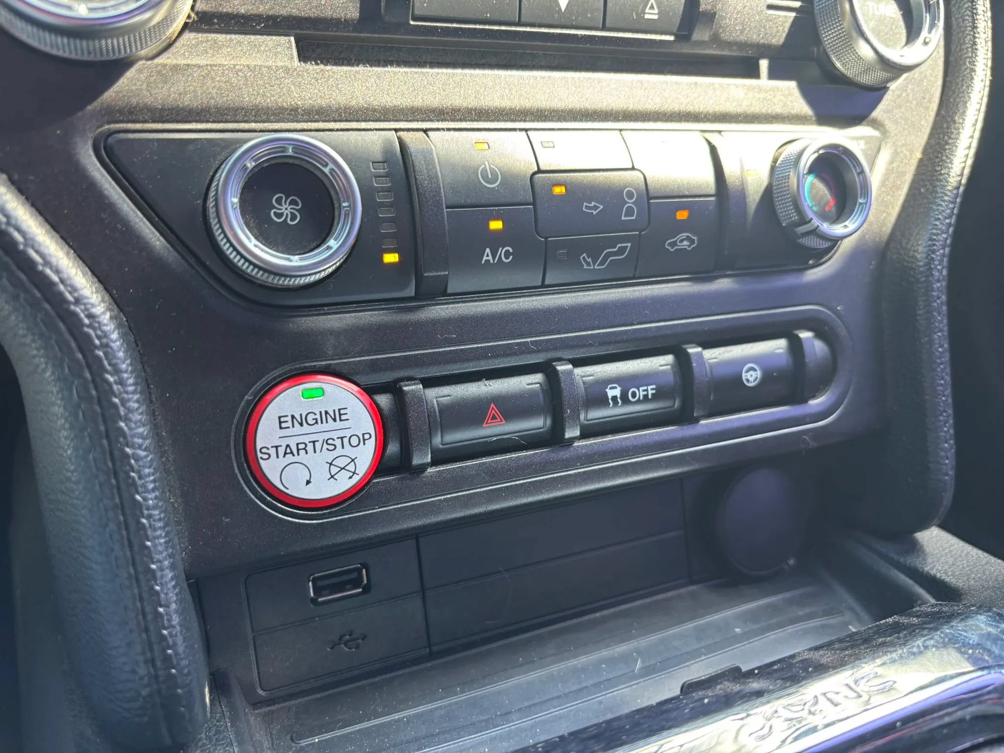 Used 2017 Ford Mustang GT RWD image 5