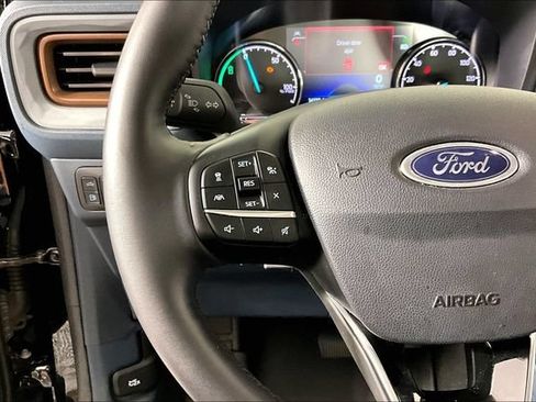 Used 2024 Ford Maverick Lariat FWD image 11