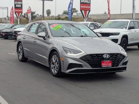 Used 2023 Hyundai Sonata SEL image 3