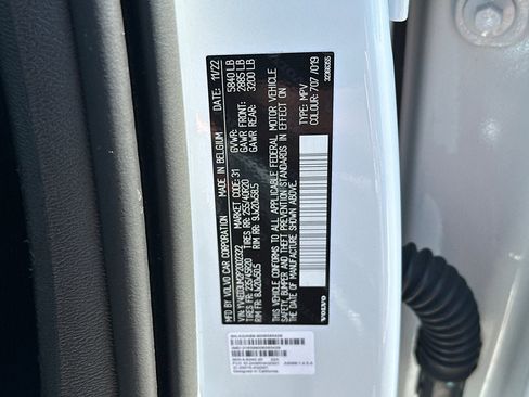 Certified 2023 Volvo XC40 Recharge Ultimate image 29